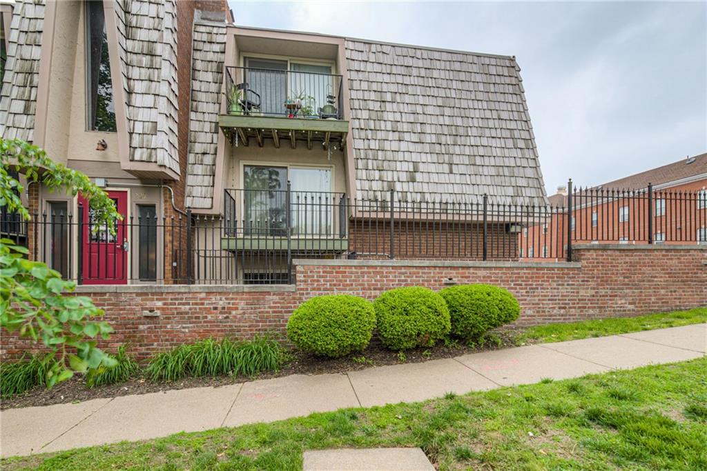 Listing Photo MLS #HMS2615479