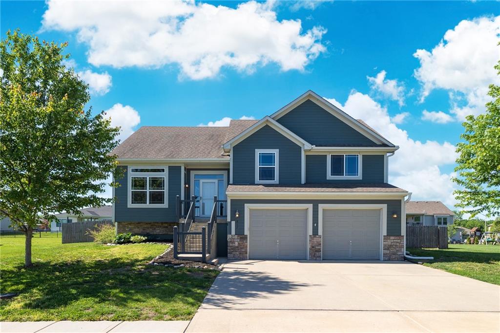 Listing Photo MLS #HMS2615489