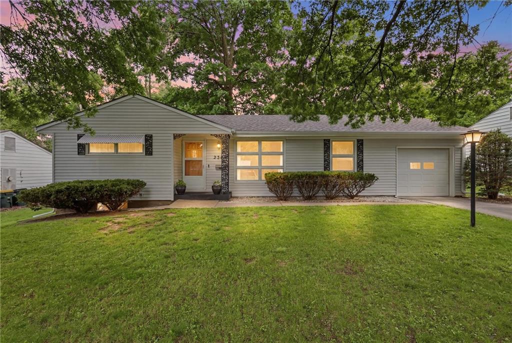 Listing Photo MLS #HMS2615733