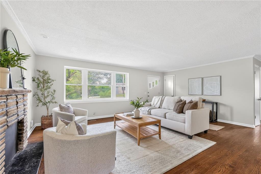 Listing Photo MLS #HMS2615804
