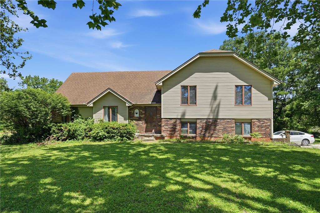 Listing Photo MLS #HMS2615830