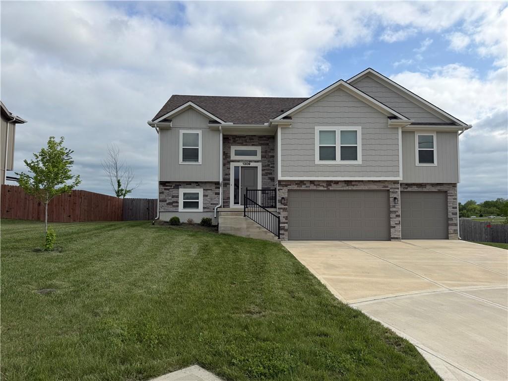 Listing Photo MLS #HMS2616010