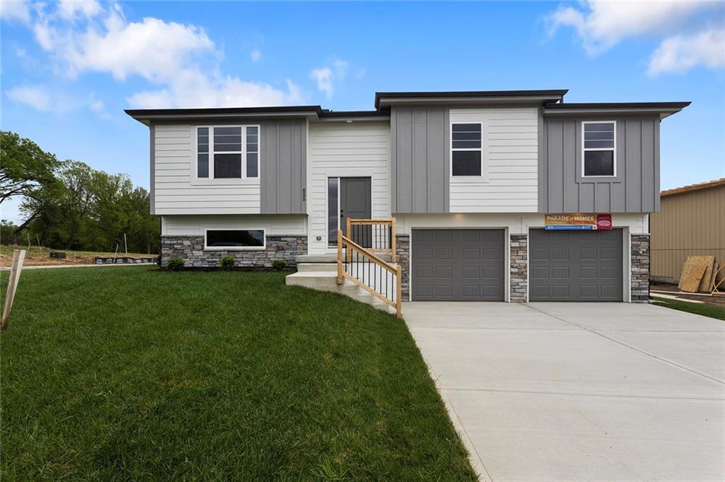 Listing Photo MLS #HMS2616065