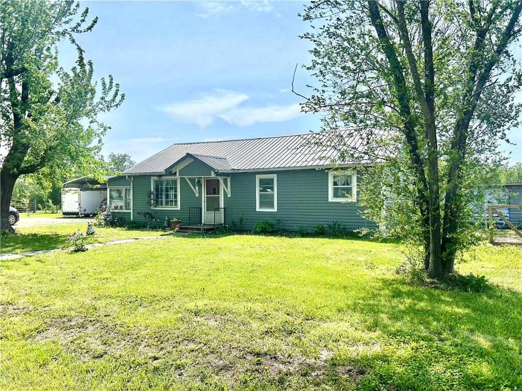 Listing Photo MLS #HMS2616071