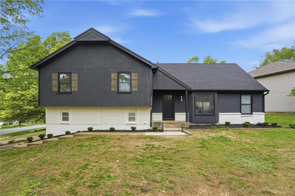 Listing Photo MLS #HMS2616233