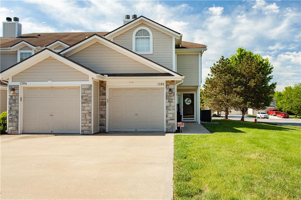 Listing Photo MLS #HMS2616246
