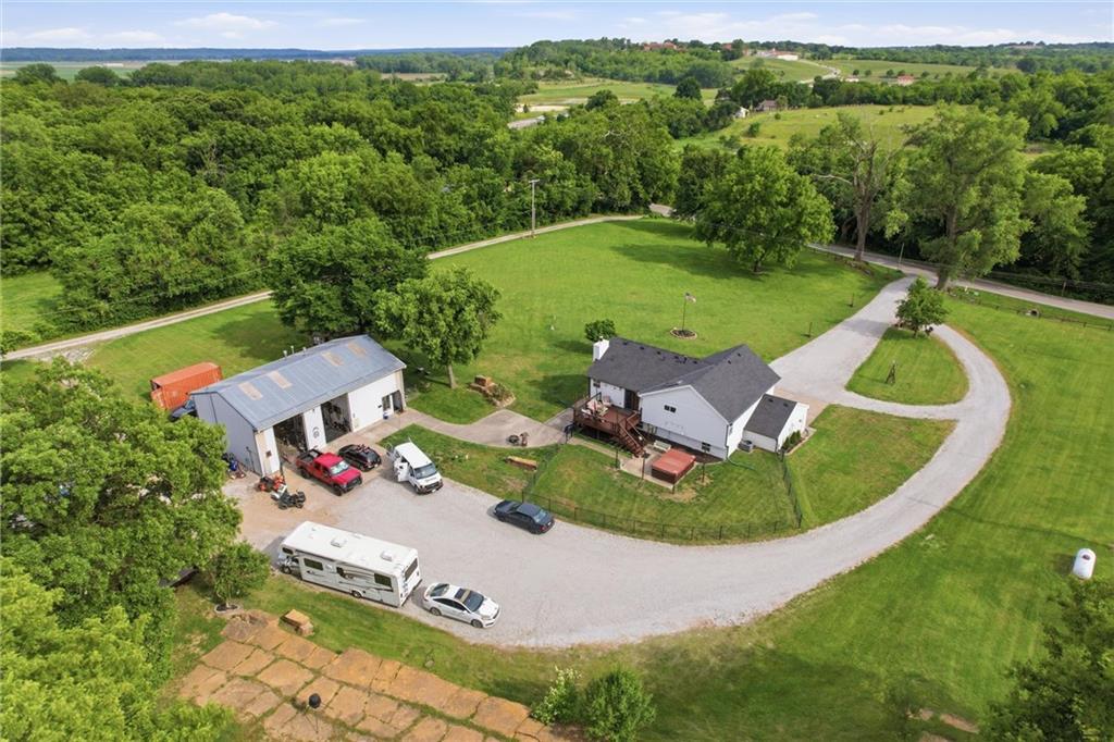 Listing Photo MLS #HMS2616277