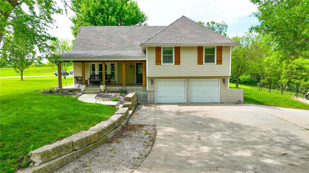 Listing Photo MLS #HMS2616357