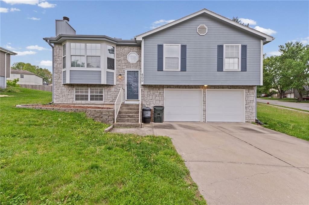 Listing Photo MLS #HMS2616360