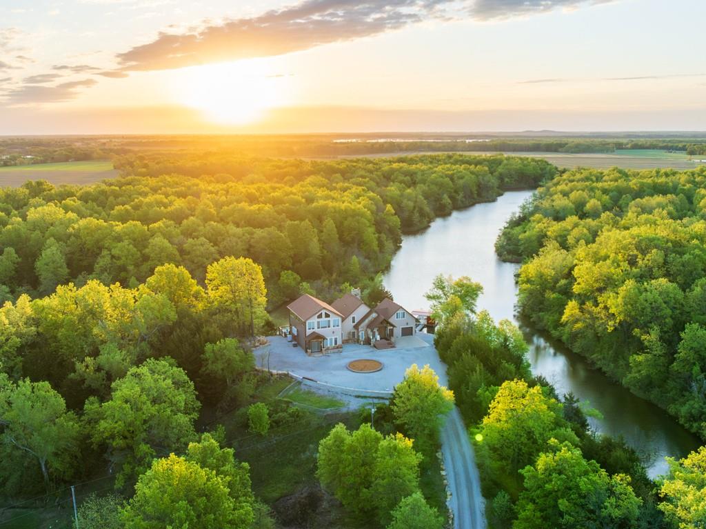 Listing Photo MLS #HMS2616383