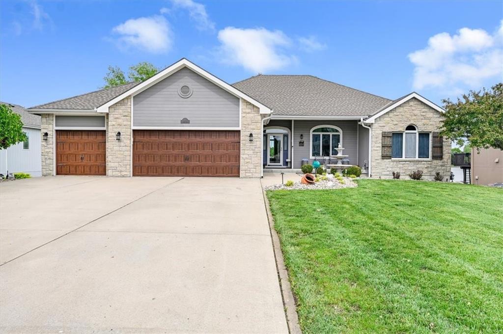 Listing Photo MLS #HMS2616404