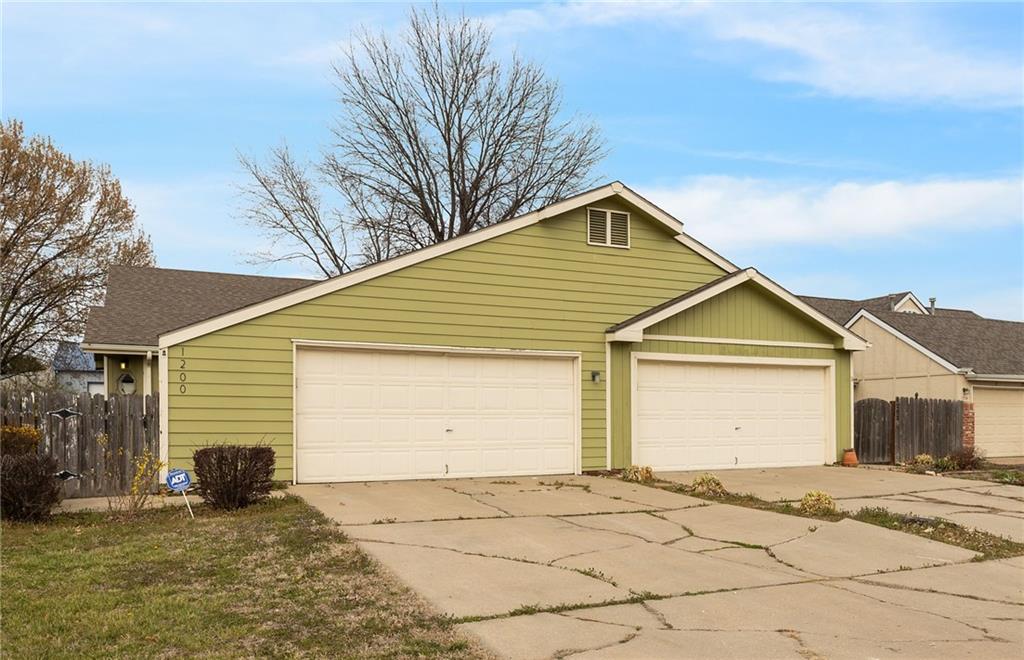 Listing Photo MLS #HMS2616559