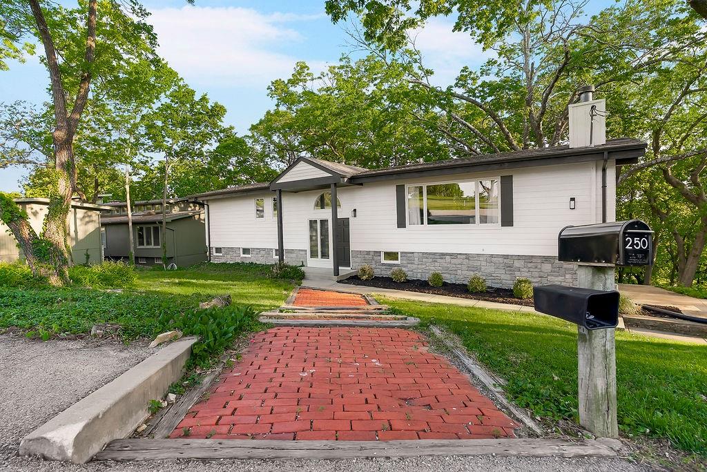 Listing Photo MLS #HMS2616746