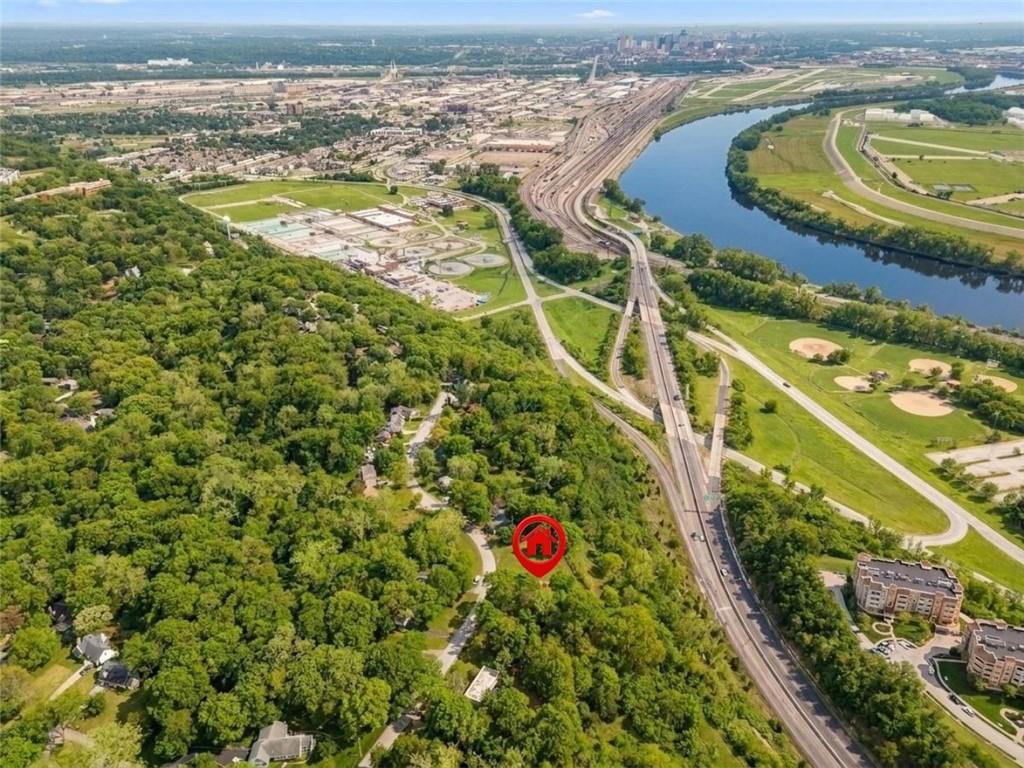 Listing Photo MLS #HMS2616815