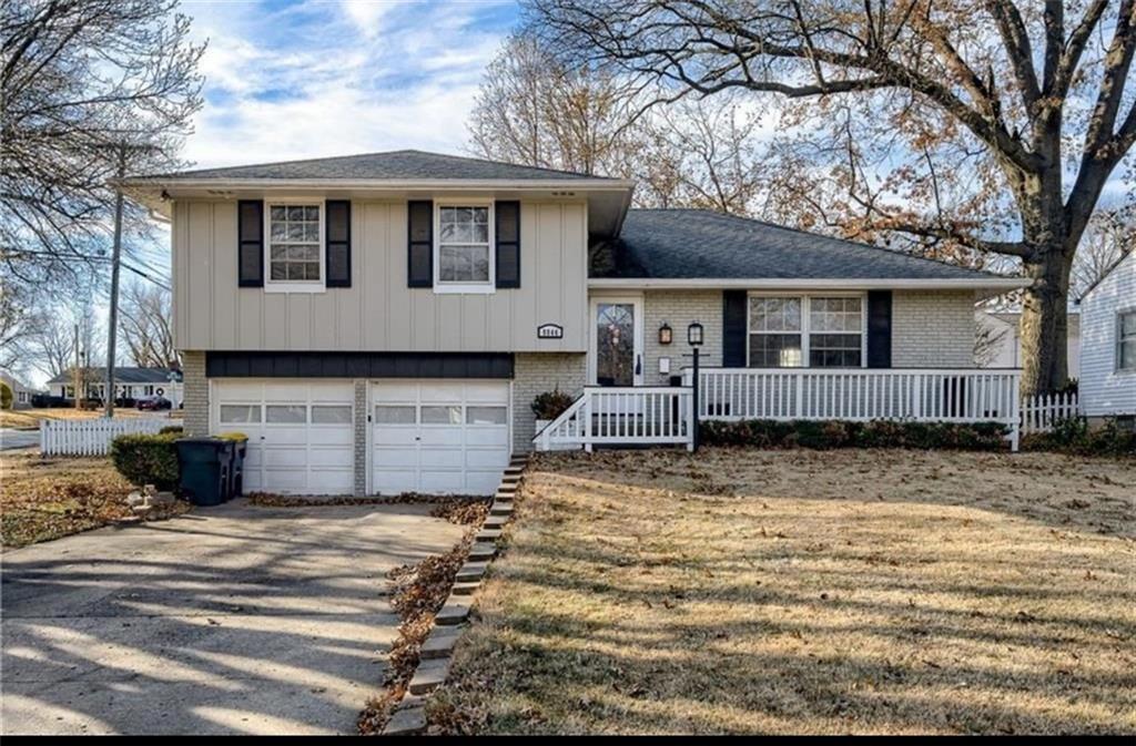 Listing Photo MLS #HMS2616877