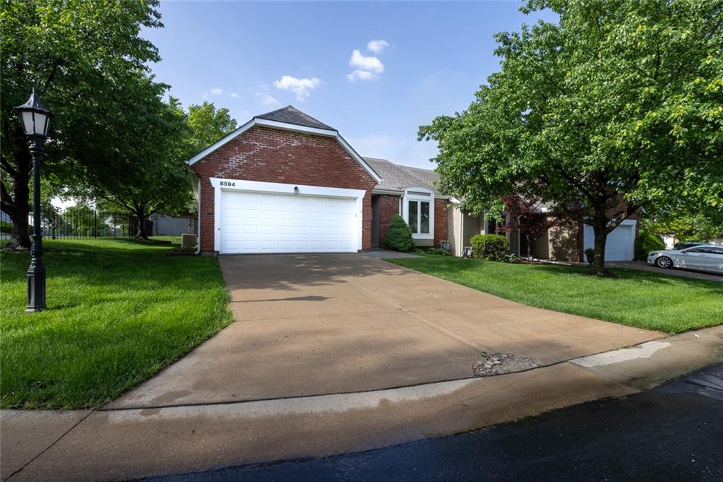 Listing Photo MLS #HMS2616970