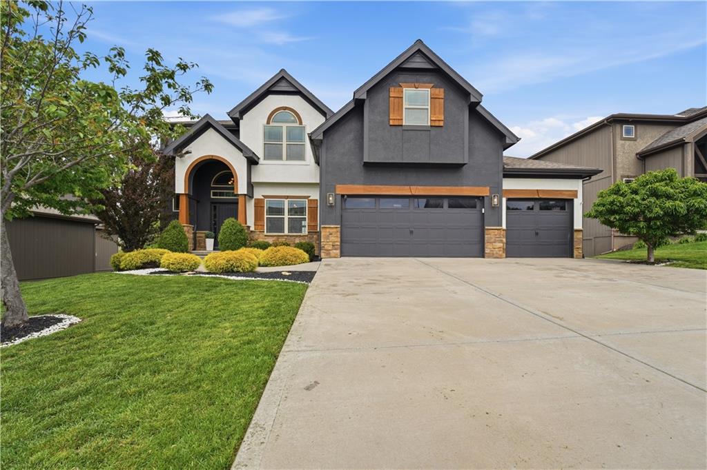 Listing Photo MLS #HMS2616979