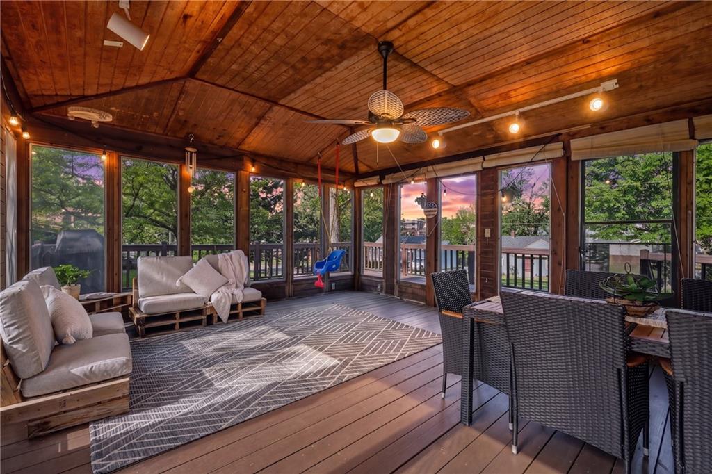 Listing Photo MLS #HMS2617006