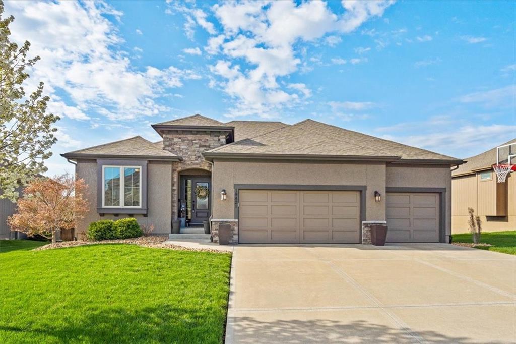 Listing Photo MLS #HMS2617205