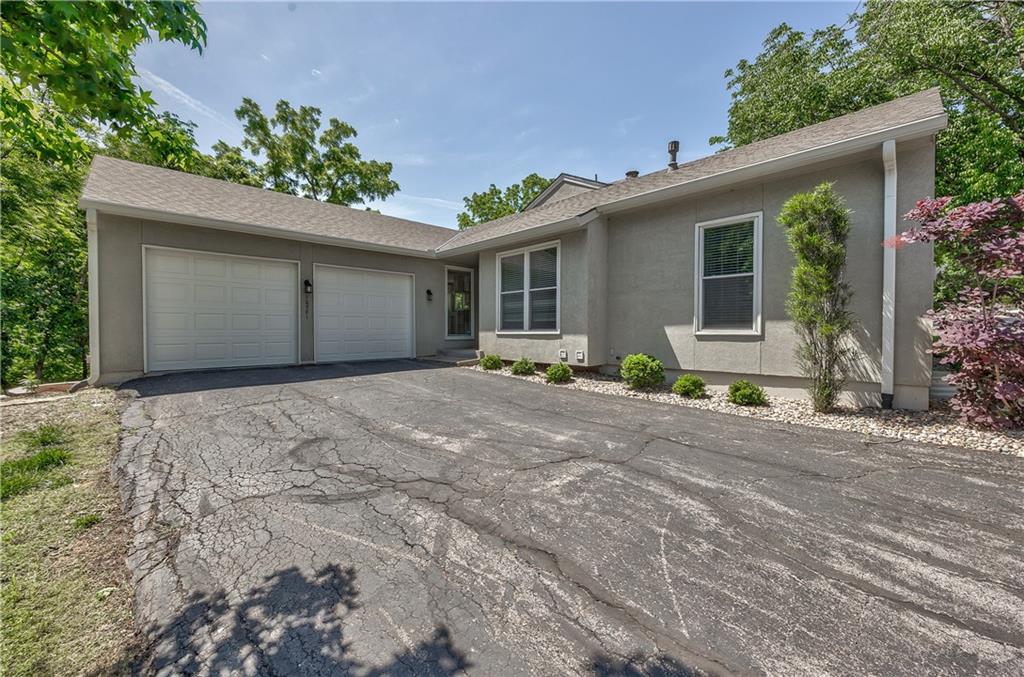 Listing Photo MLS #HMS2617270