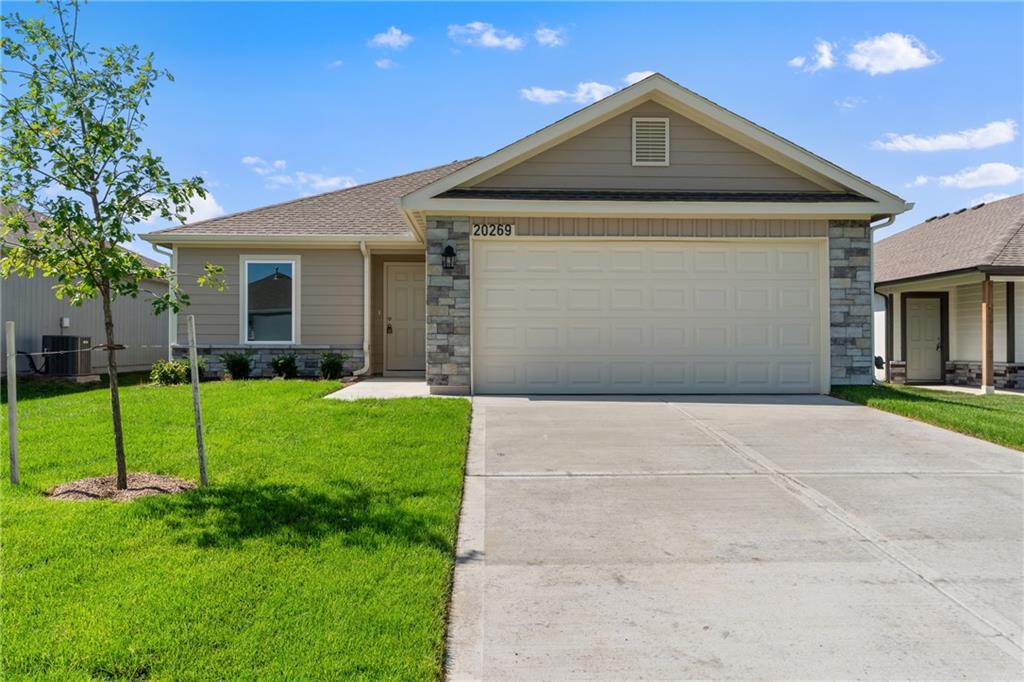 Listing Photo MLS #HMS2617359