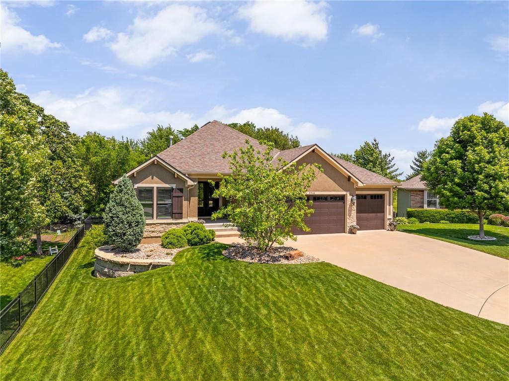 Listing Photo MLS #HMS2617400