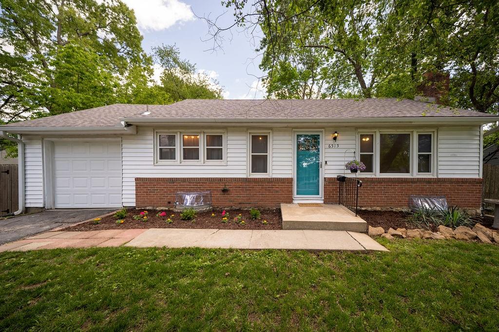 Listing Photo MLS #HMS2617462