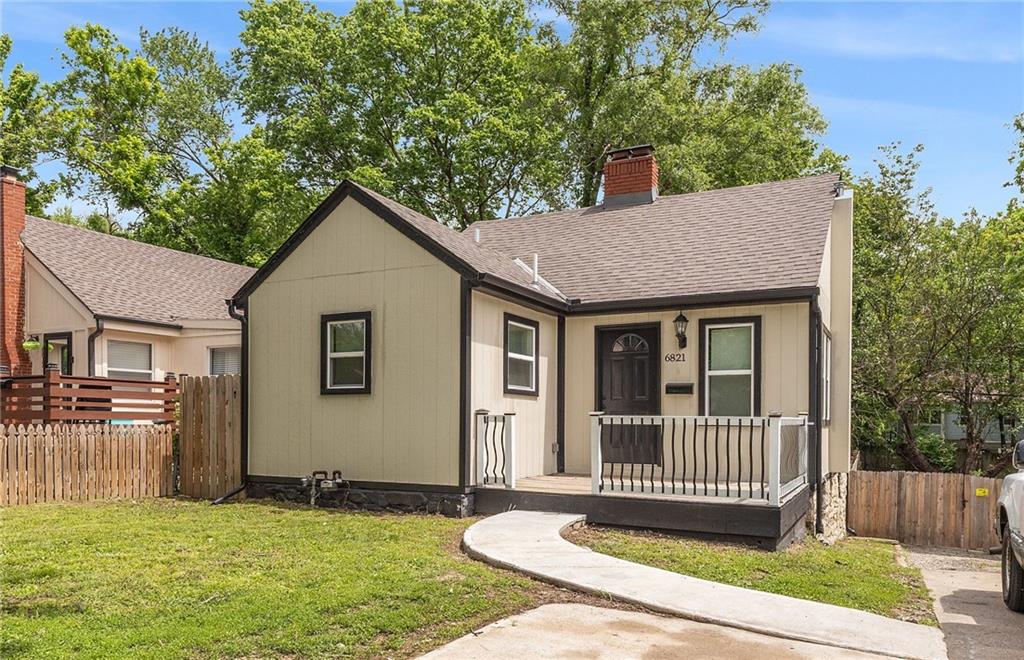Listing Photo MLS #HMS2617507