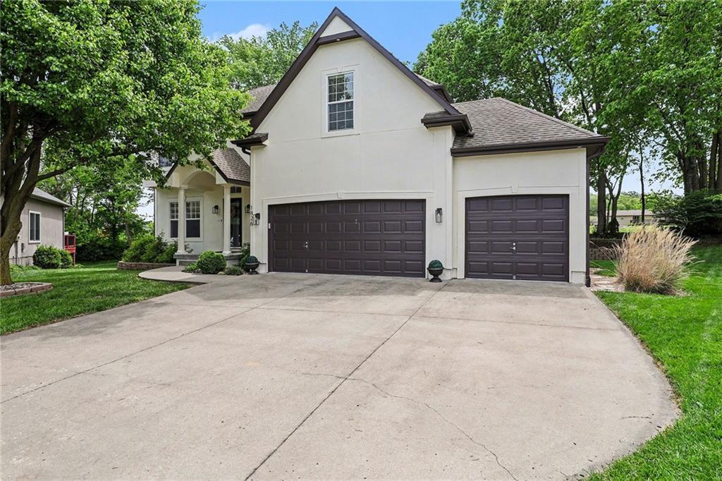 Listing Photo MLS #HMS2617523
