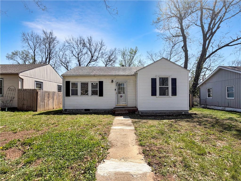 Listing Photo MLS #HMS2617571