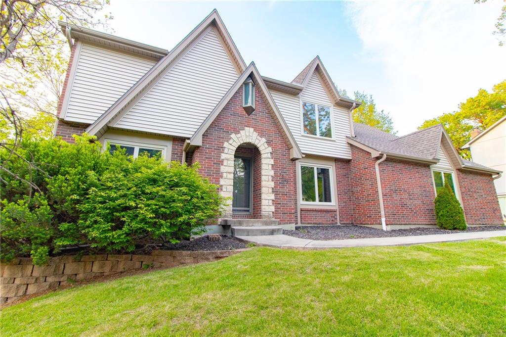 Listing Photo MLS #HMS2617656