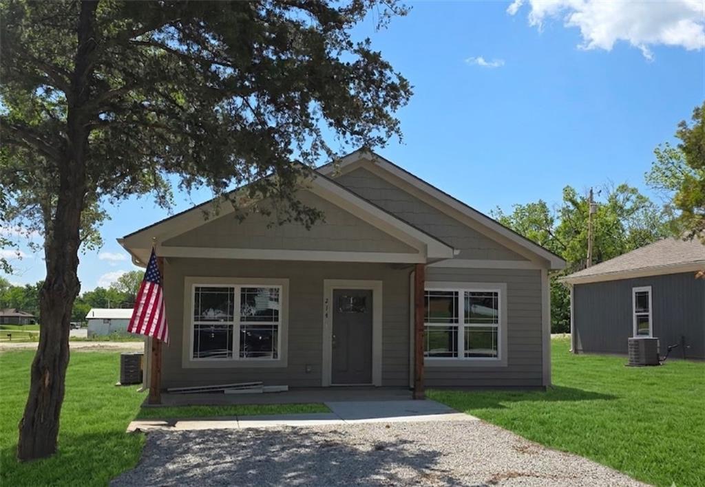 Listing Photo MLS #HMS2617667