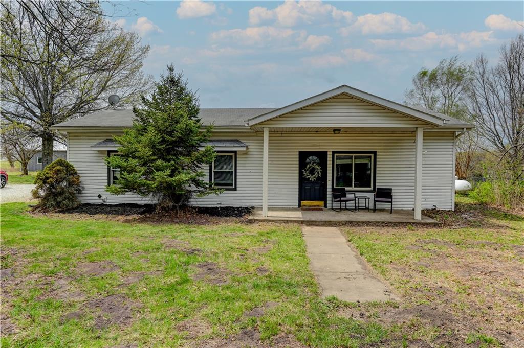 Listing Photo MLS #HMS2617676