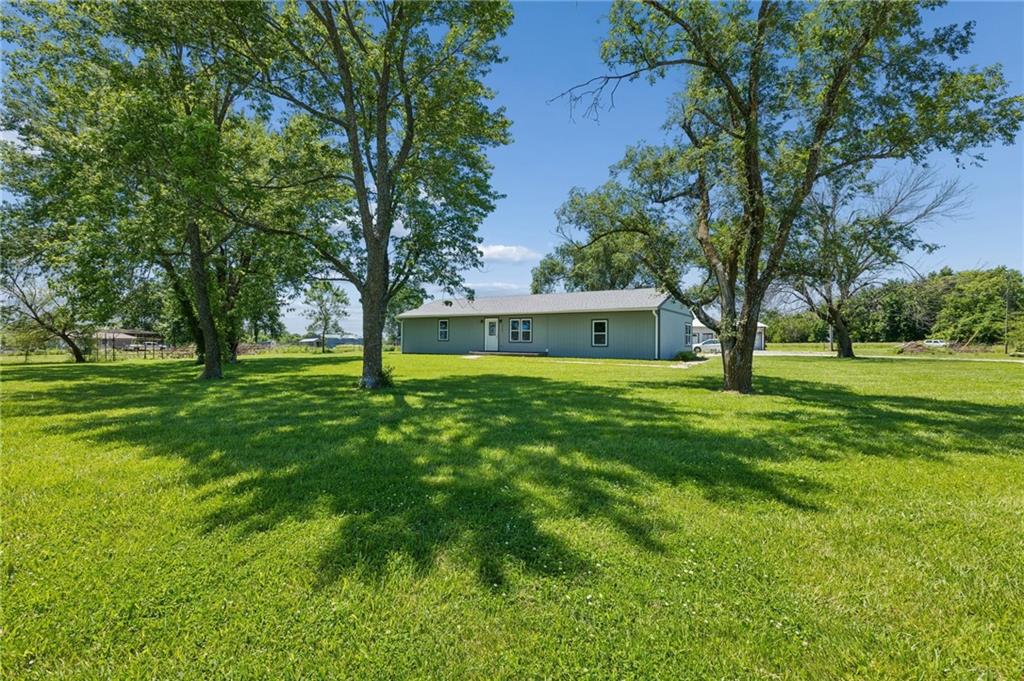 Listing Photo MLS #HMS2617677
