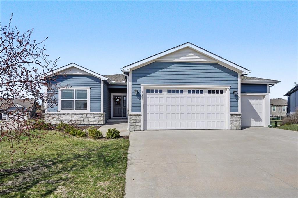 Listing Photo MLS #HMS2617705