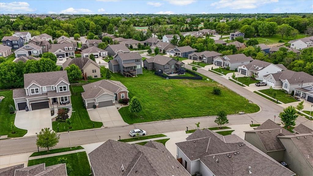 Listing Photo MLS #HMS2617846