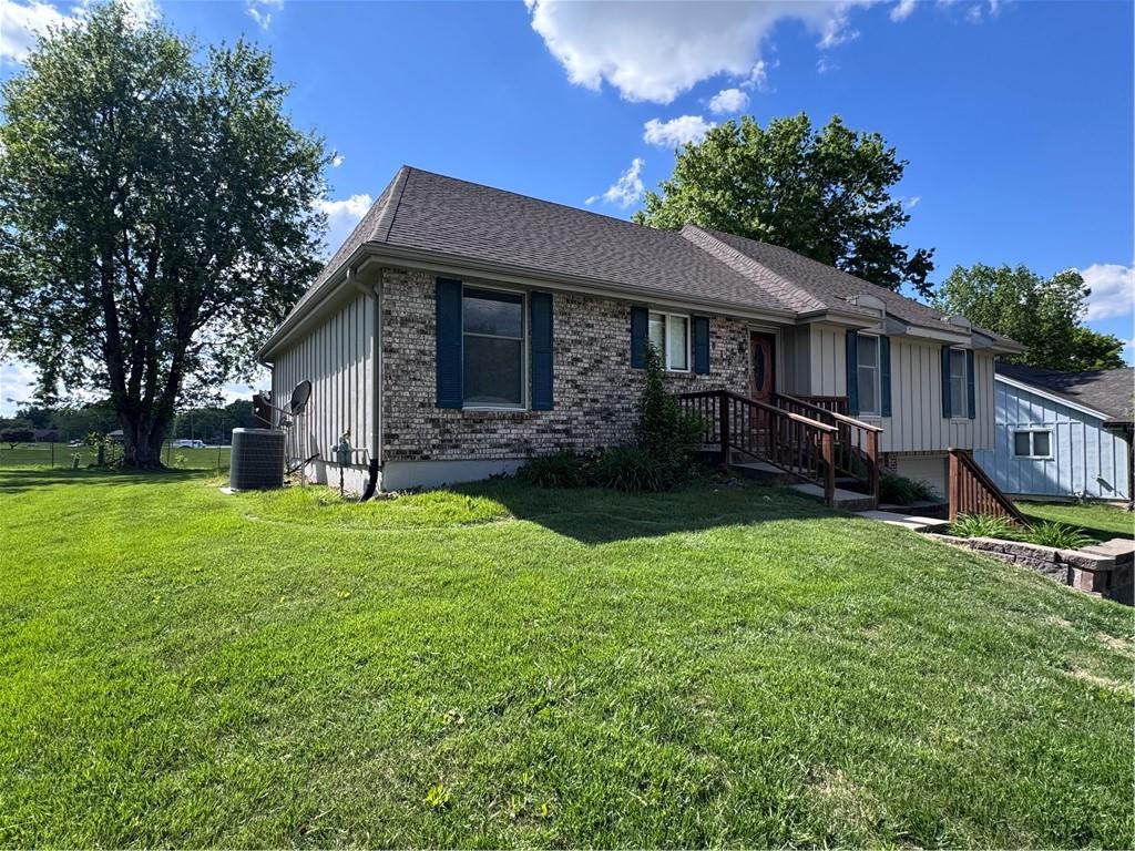 Listing Photo MLS #HMS2617909