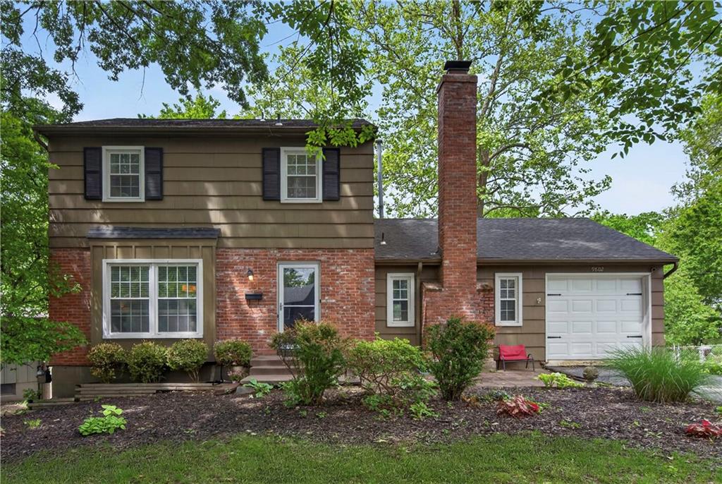 Listing Photo MLS #HMS2617917