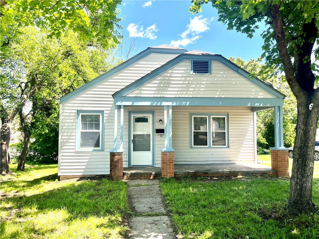 Listing Photo MLS #HMS2617918