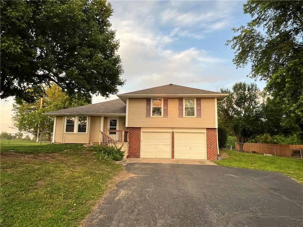 Listing Photo MLS #HMS2617966