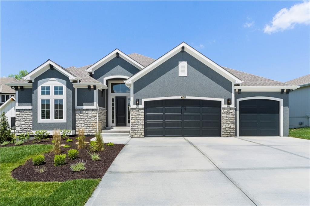 Listing Photo MLS #HMS2618011
