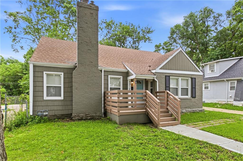 Listing Photo MLS #HMS2618020