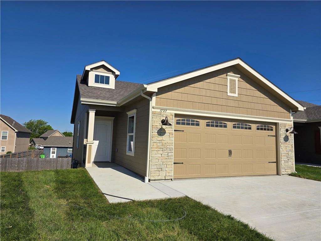 Listing Photo MLS #HMS2618036