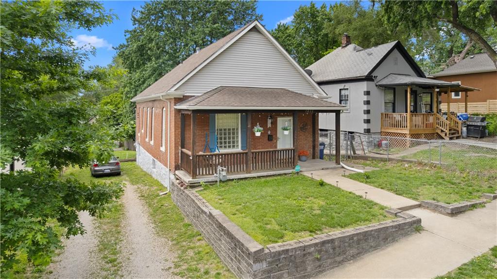 Listing Photo MLS #HMS2618069