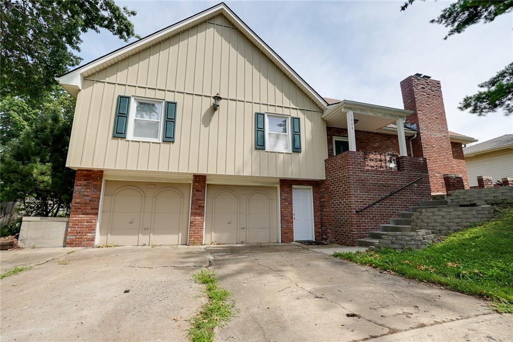 Listing Photo MLS #HMS2618078