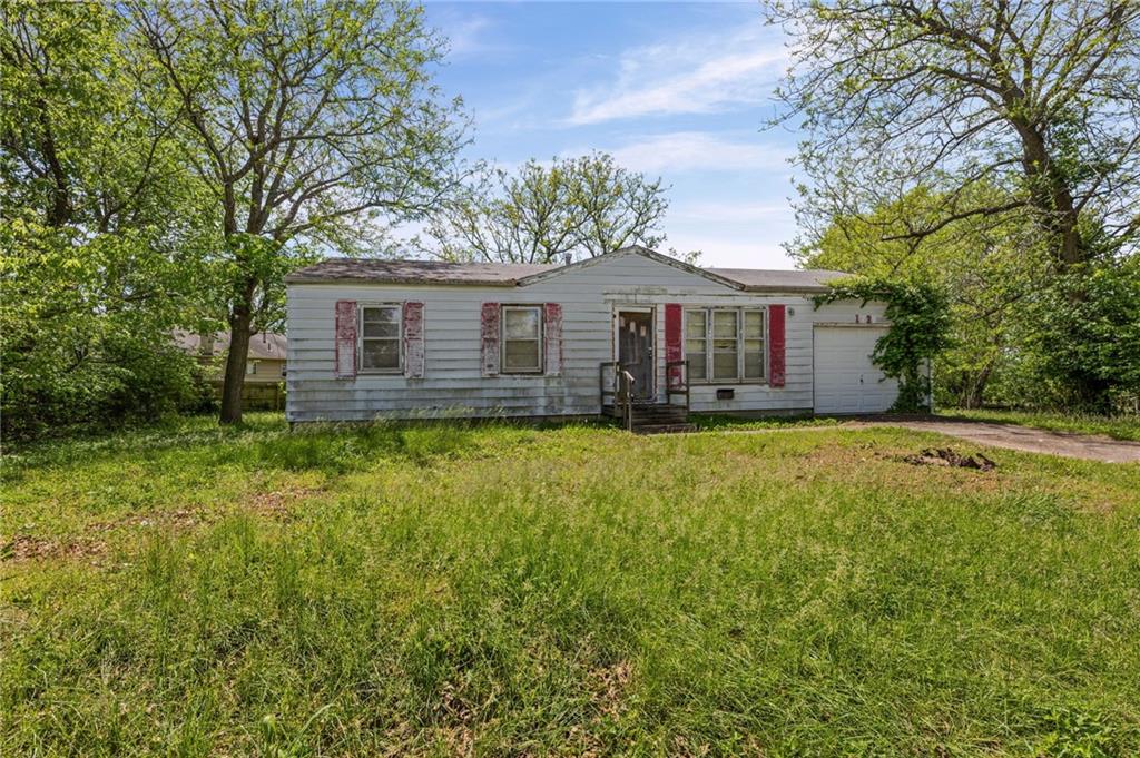 Listing Photo MLS #HMS2618144