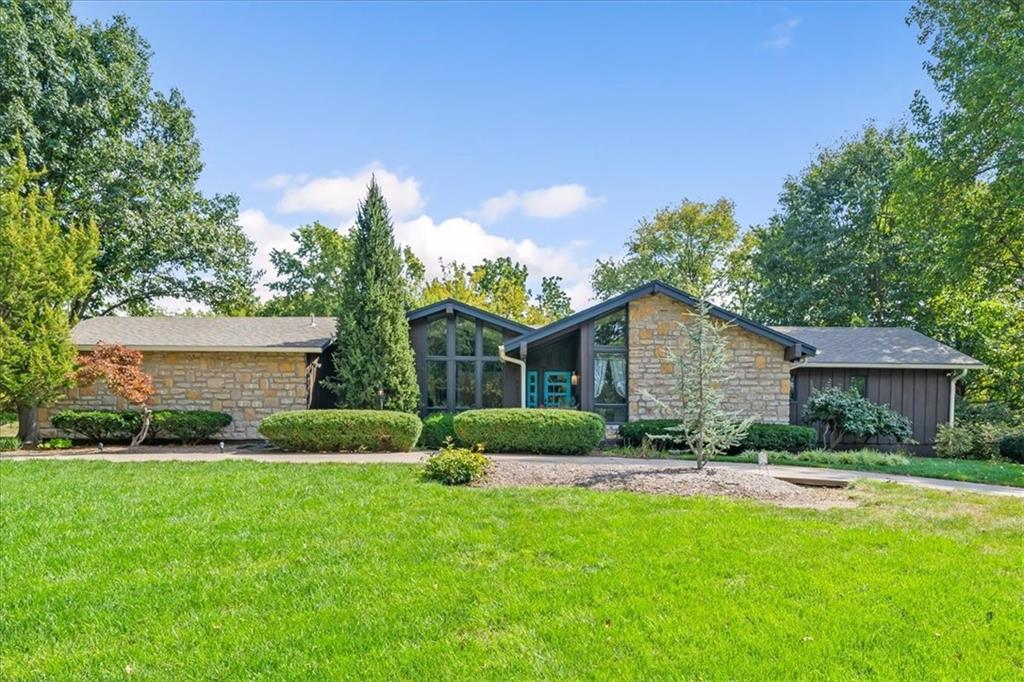 Listing Photo MLS #HMS2618152