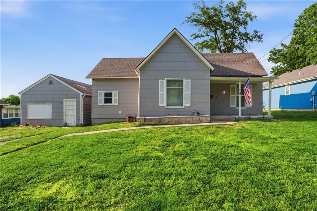 Listing Photo MLS #HMS2618179