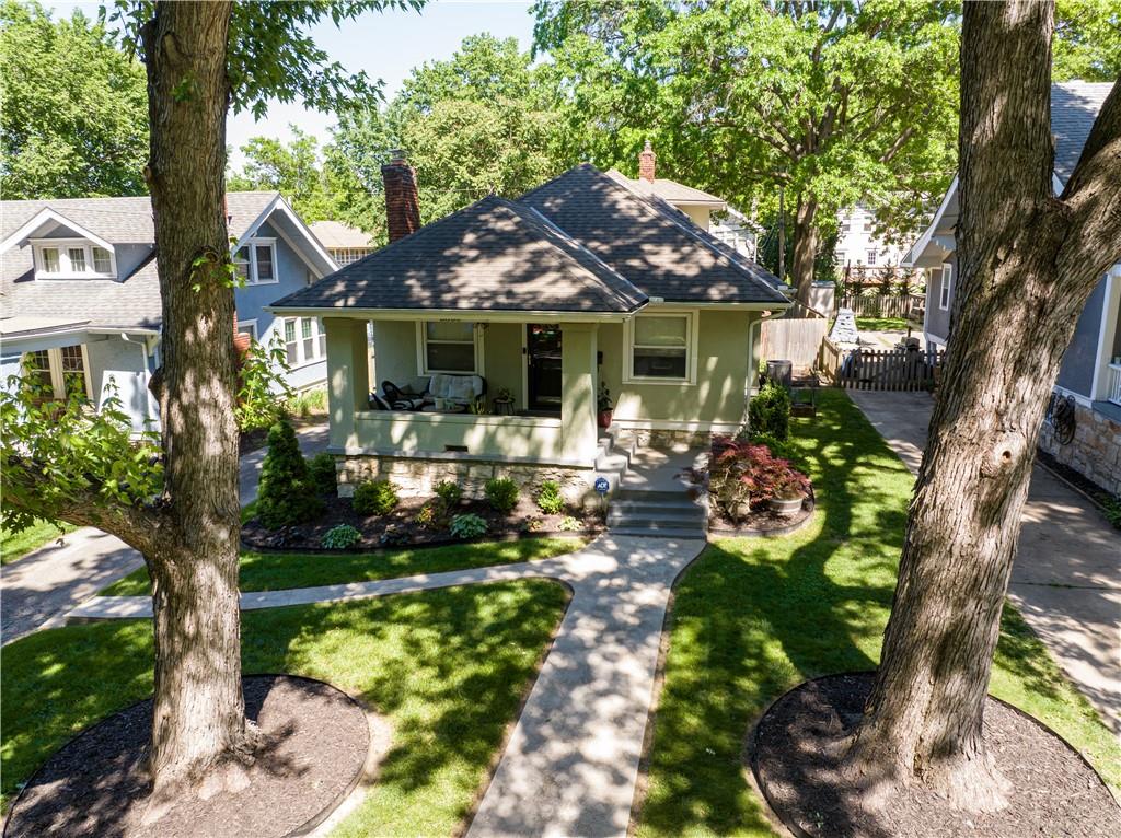 Listing Photo MLS #HMS2618203
