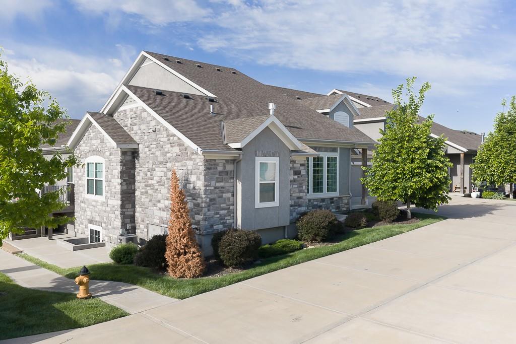 Listing Photo MLS #HMS2618215